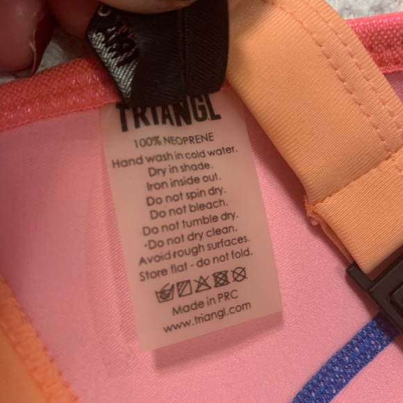 Triangle bikini top! Excellent. Condition Sz S - Picture 11 of 11